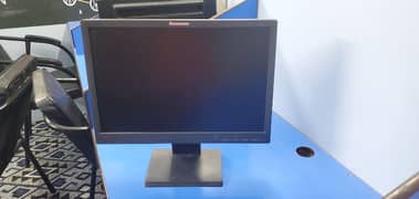 4 Screens LCD