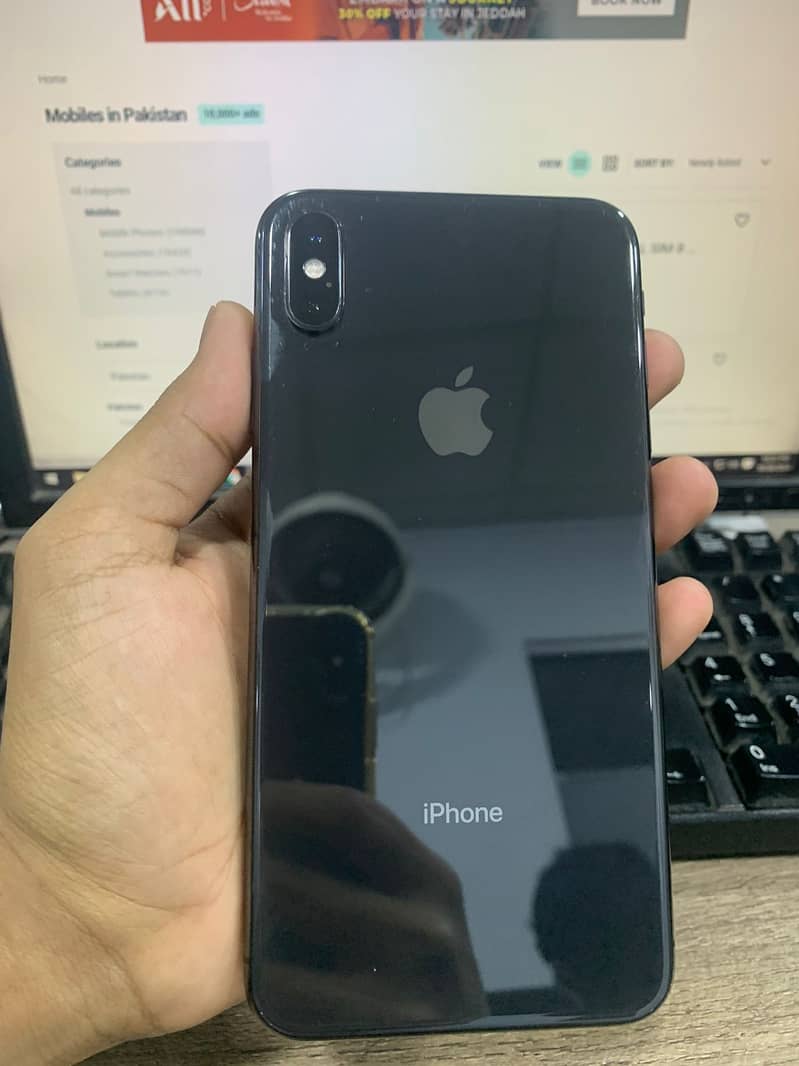 iphone xs max 4