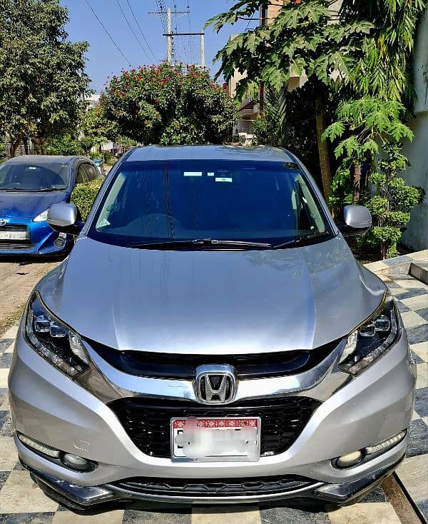 Honda Vezel 2014 XL Special Package 0