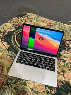 Apple MacBook Pro 2017 Core i7 3.5GHZ 16GB Ram, 512SSD with Touch Bar