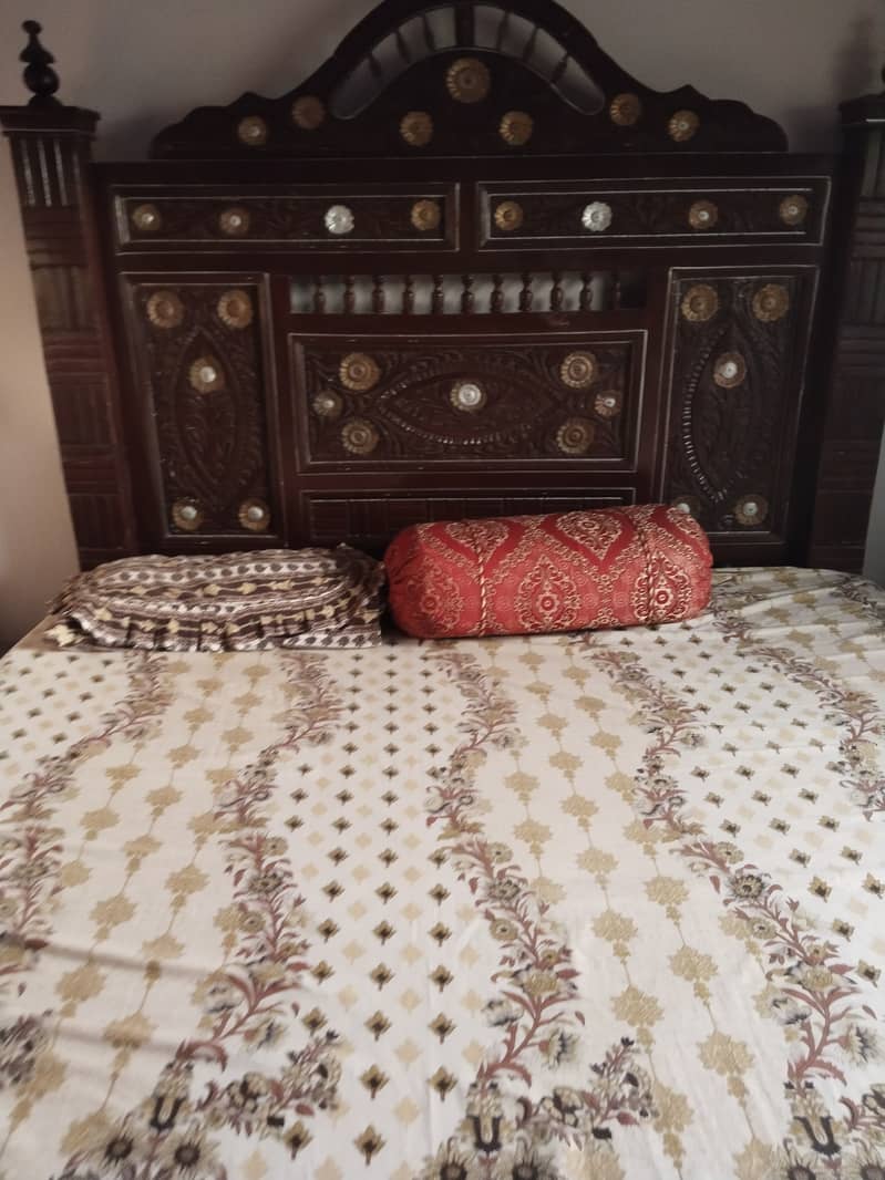 New sheesham wood king size multani bed set with dressing table 4