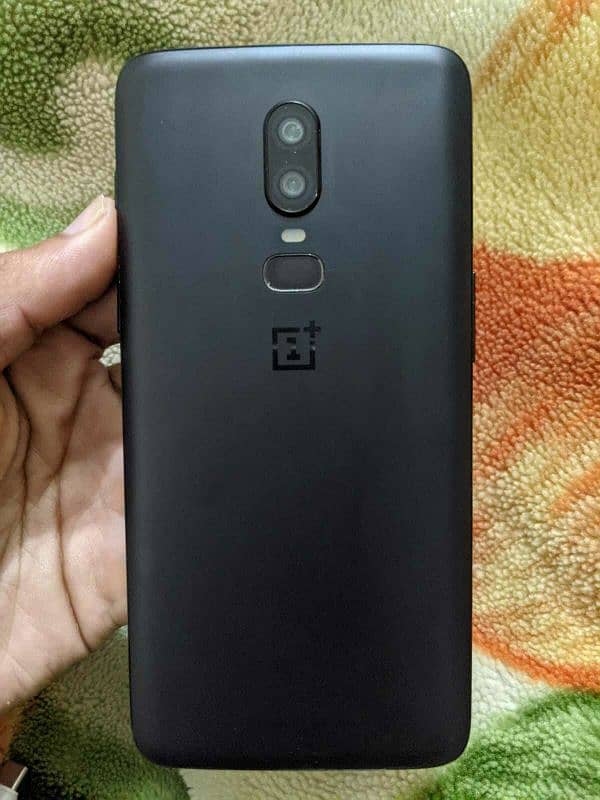 one plus 6 8/128 urgent sale 4