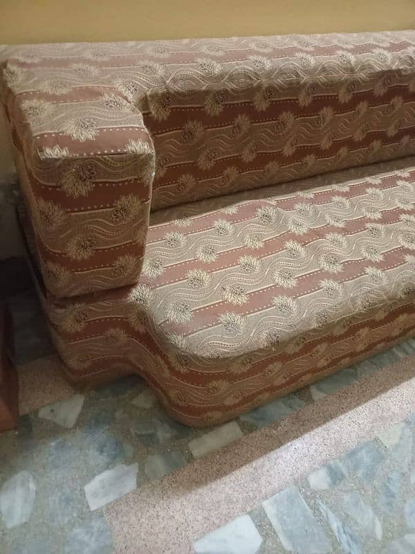 sofa come bed in good condition 10/9 1