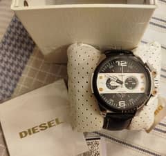 Diesel 5 Bar mens chronograph watch. Model DZ4631