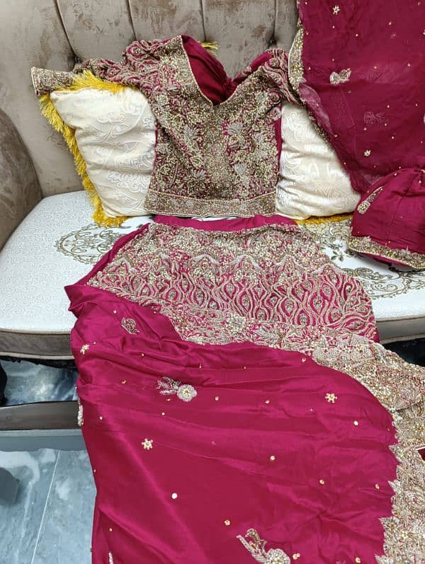 Bridal Lehenga Dress / Heavy Embroidery / Wedding Barat Red Lehnga 6