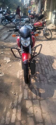 Suzuki GSX-125 10/9 condition Fresh Bike 0