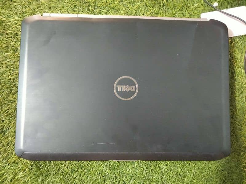 Dell core i 5 4gb 250 3th g 1