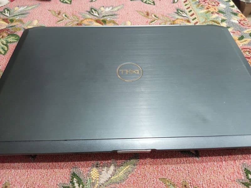 Dell Latitudi E5520 4/300 GB 2