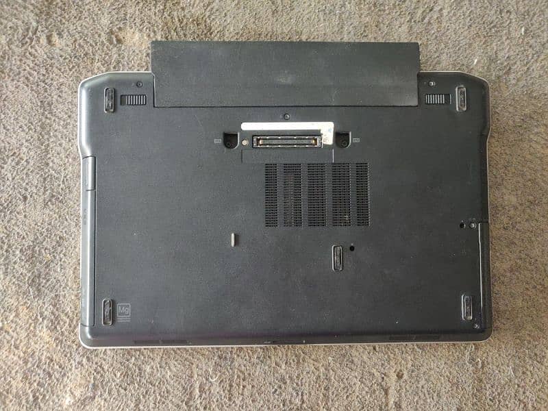 Laptap Dell i5 3rd Generation  LATITUDE E6330 # 03335420904 4