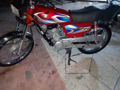 Honda 125.2022 one hand use. . .