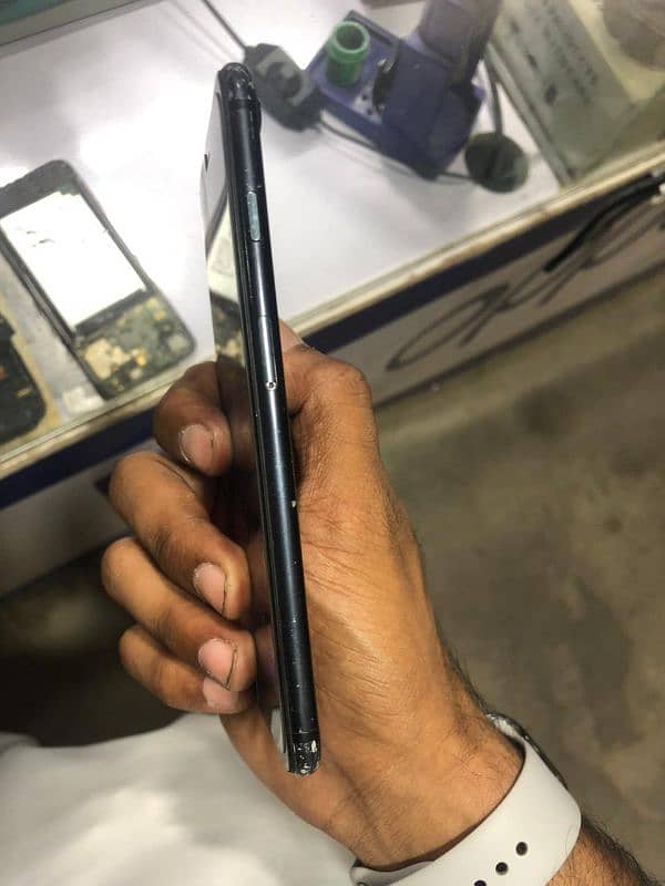 Iphone 7 plus 32GB non PTA 3