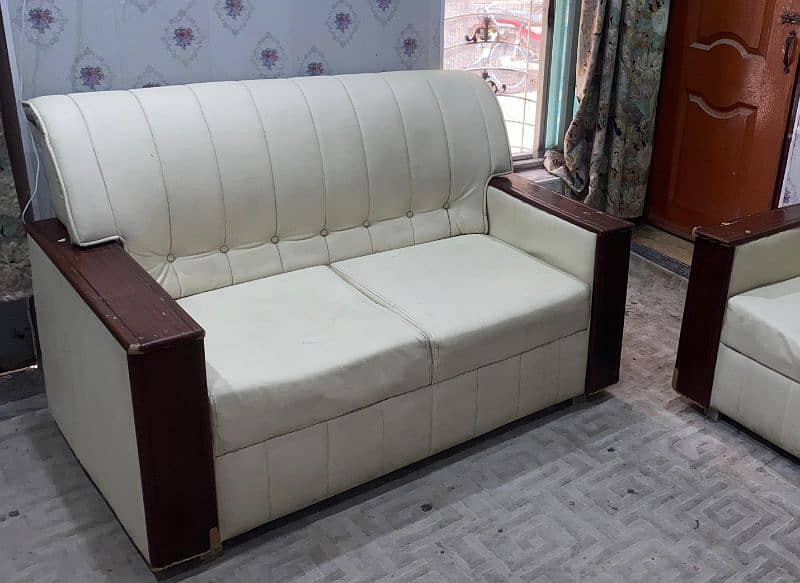 7 seater sofa set urgent sale 0