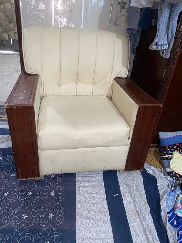 7 seater sofa set urgent sale 3