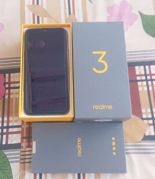 Realme 3 4/64 with complete box 1