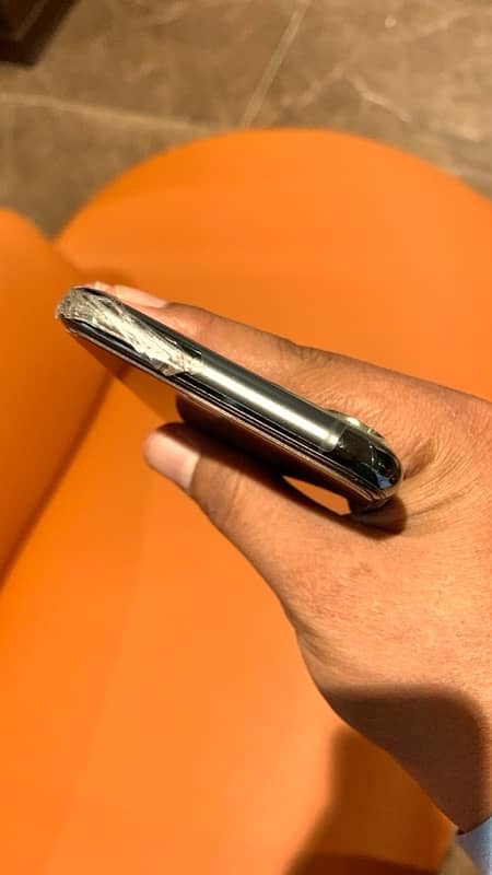 IPHONE 11 pro 256GB NON 2