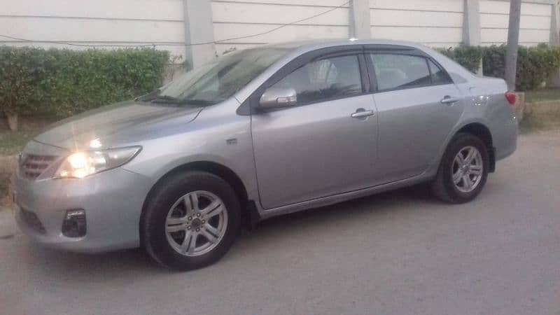 Toyota Corolla GLI 2014 AUTO LIMITED SEEING IS BELIEVING 5