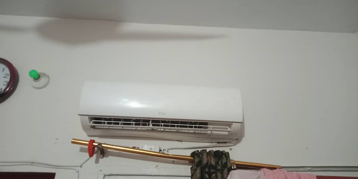 TCL 1 ton non inverter Ac 0