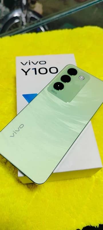 vivo y 100 0