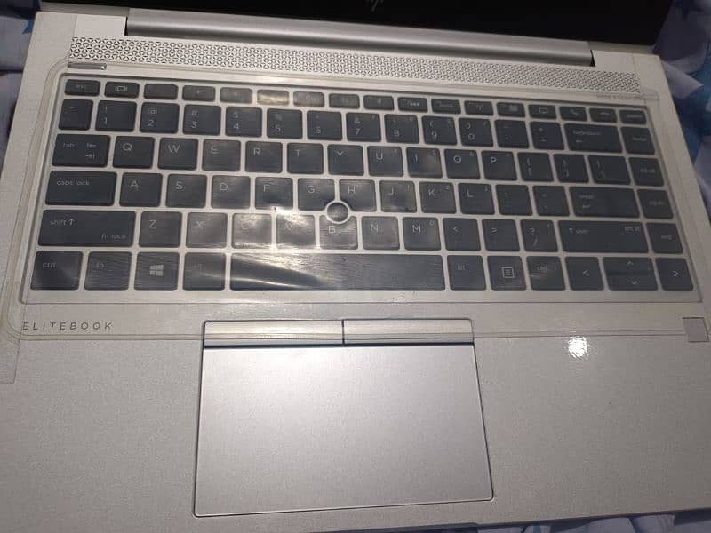 HP Elitebook 840 G5 urgent need money 1