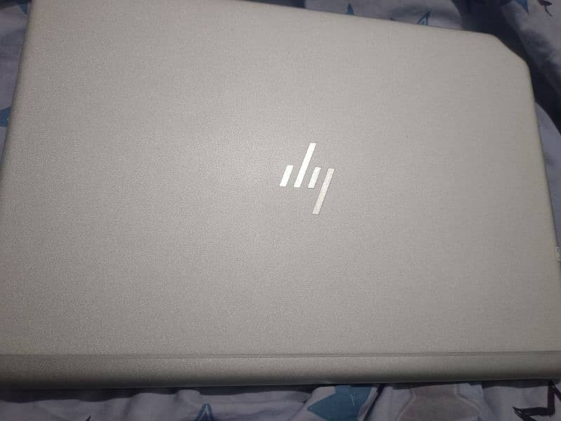 HP Elitebook 840 G5 urgent need money 3