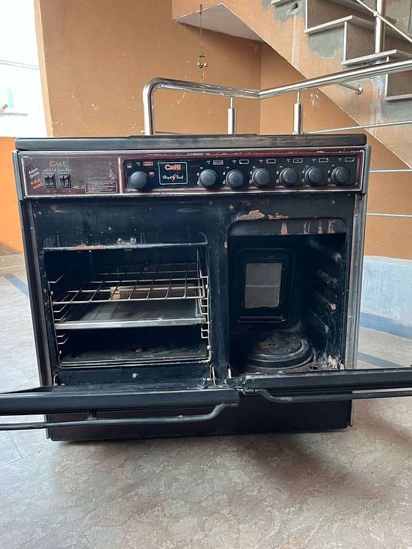 I am selling this cooking range. 1