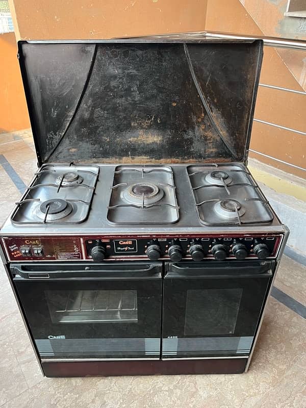 I am selling this cooking range. 4