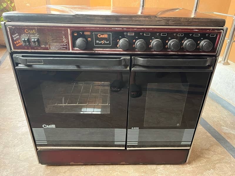 I am selling this cooking range. 9