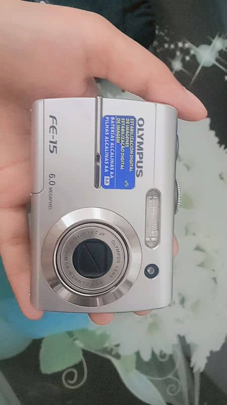 Good condition camera 2