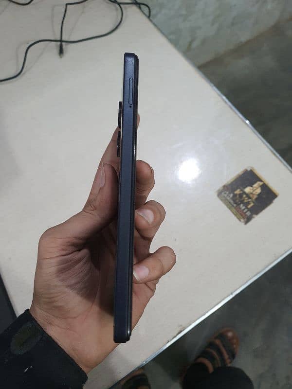 Infinix hot 30 4gb 128gb PTA Approved 6