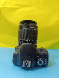 Canon 100D 10/10 with 18-55mm STM lens