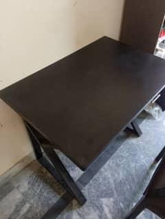 chair/table for sale. . . 0