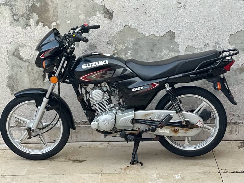 suzuki gd 110S 4