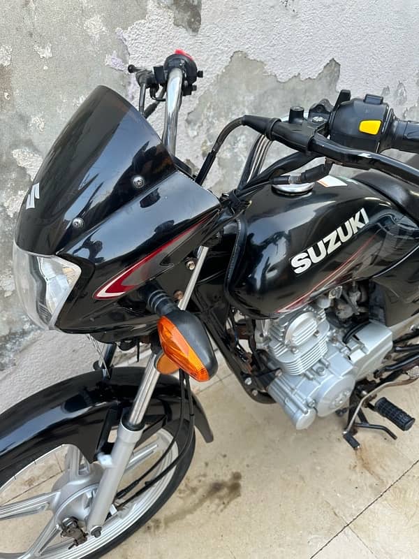 suzuki gd 110S 6