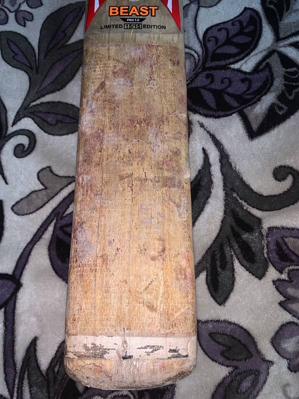 Kookaburra Orignal 14grains Bat 03199658106wtsApp 2