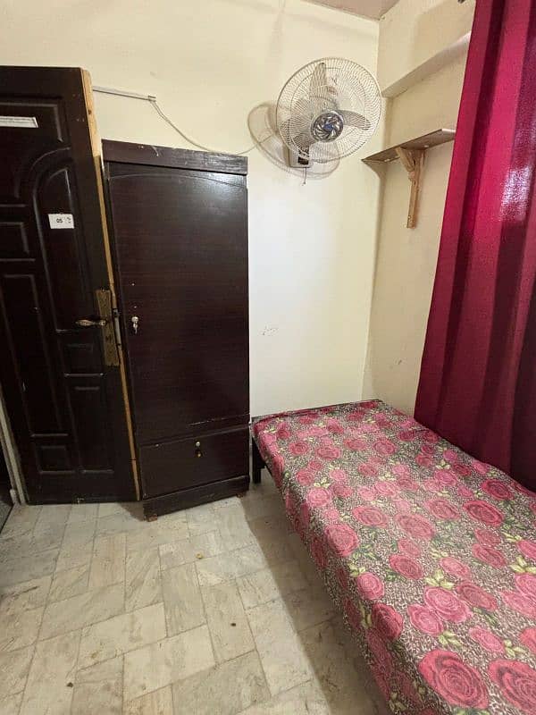 Single Room with Attached washroom for Girls/ Doctors / job lady 2