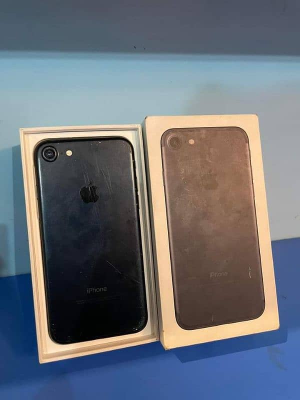 iphone 7 . . . 32gb pta approved 0