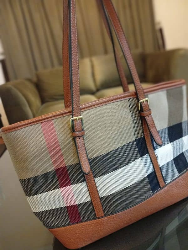 Burberry tote bag A+ 3