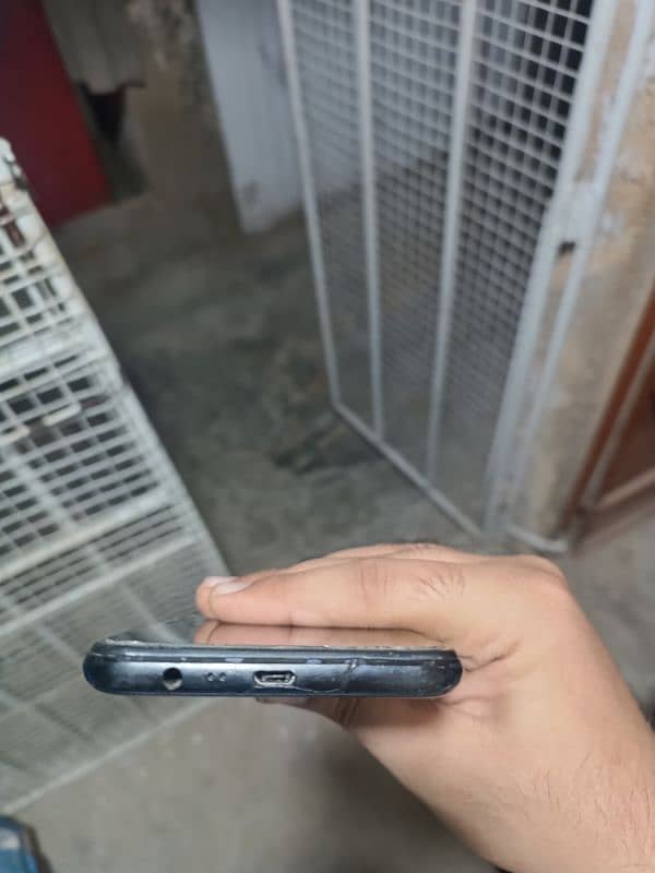 Realme C11 2021 4/64 With Box and Original Charger 4