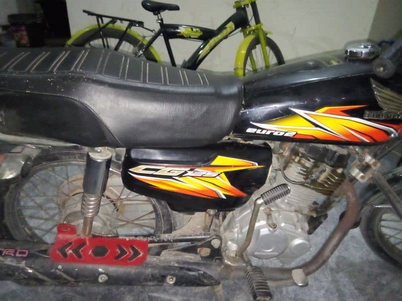 Honda CG125 2021 model black 1