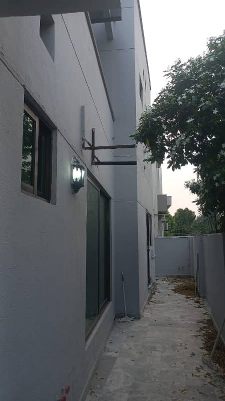 10 Marla House with Basement Available For Rent In DHA Phase 5 Block-D 28