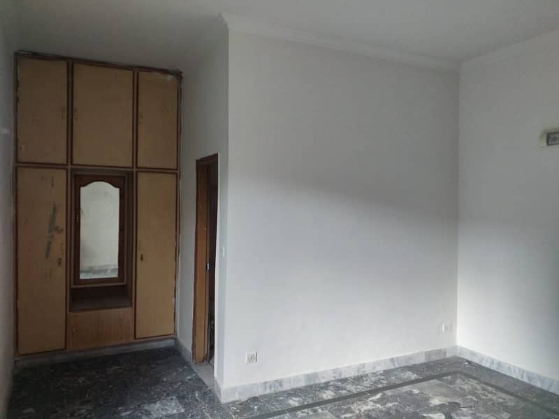 1 Kanal Upper Portion Available For Rent In DHA Phase 3 Block-W 16