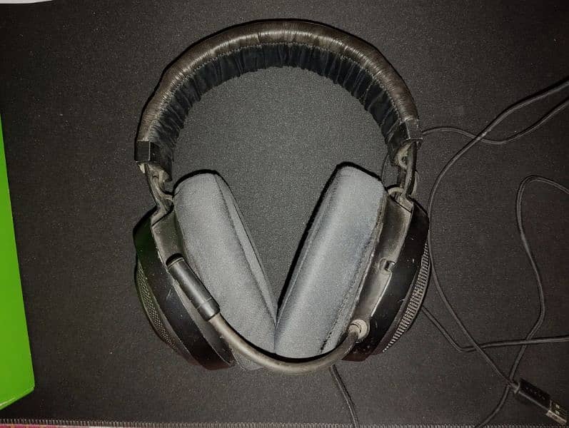 Razer Kraken 7.1 v2 headphones 1