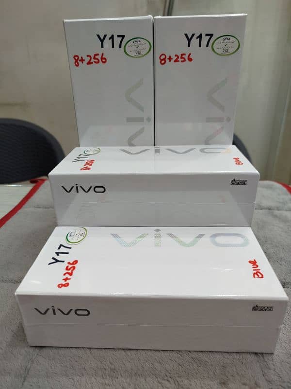 VIVO Y17 8+265 for sale with complete box 03334812233 10