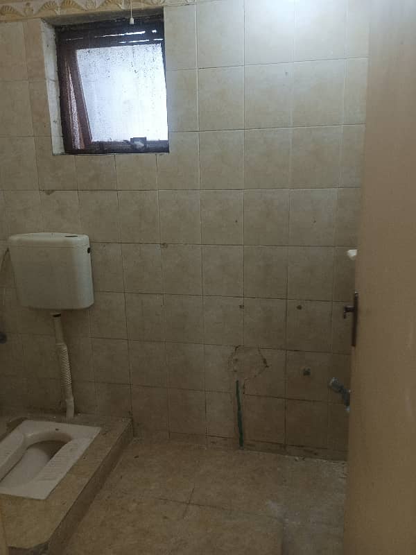 G-11 FGEHA D-Type 2nd Floor Flat For Rent 6