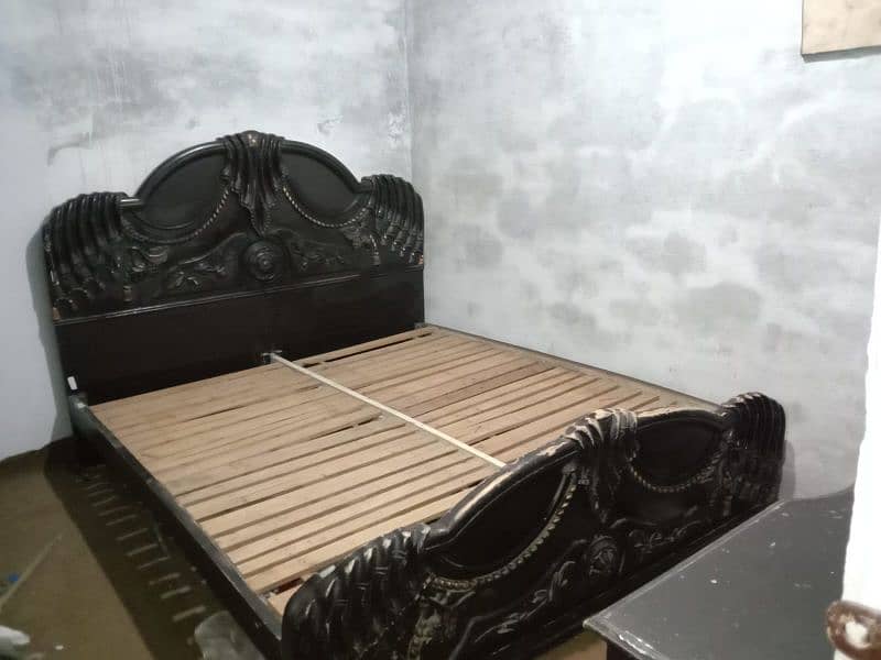 double size bed used 1