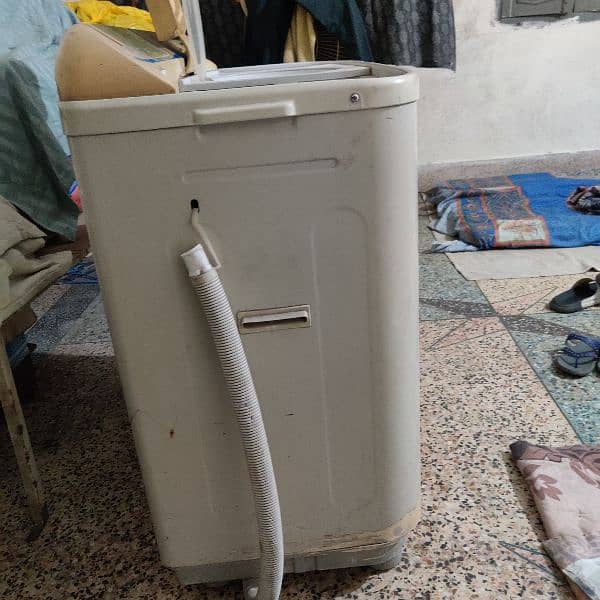 Haier Washing machine and Dryer 7