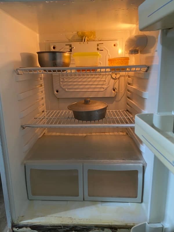 Haire fridge working condition 3