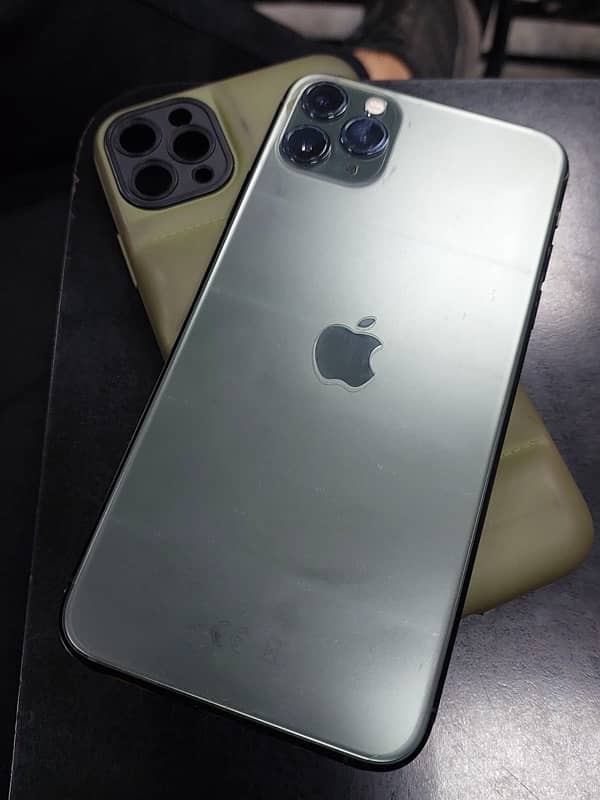 Iphone 11 Pro Max 256gb PTA Approved 1