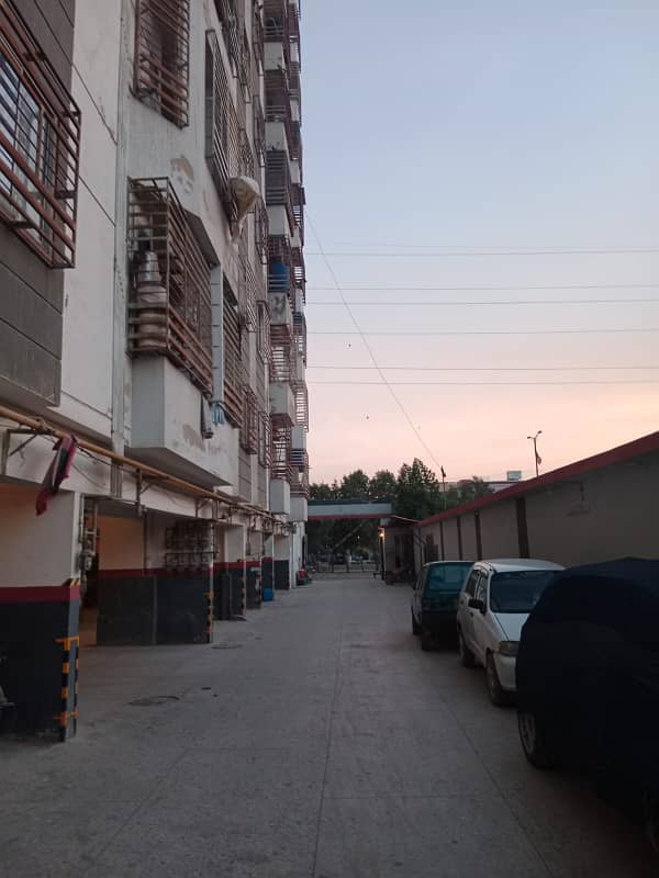 2 BED + 1 LOUNCH FLAT FOR SALE IN NEW BUILDING AL-GHAFOOR ATRIAM TOWER SECTOR 11 A NORTH KARACHI 4