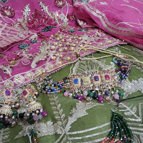 mehndi lehnga 3peice with jewelry 8